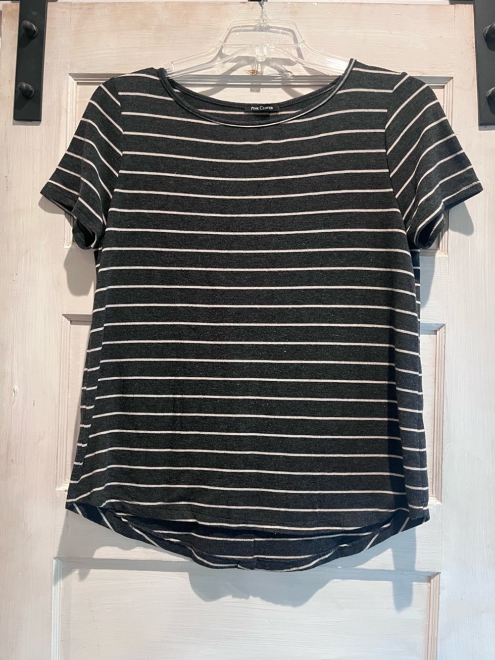 Pink Clover Gray & White Striped Short Sleeve Tee - Crew Neck